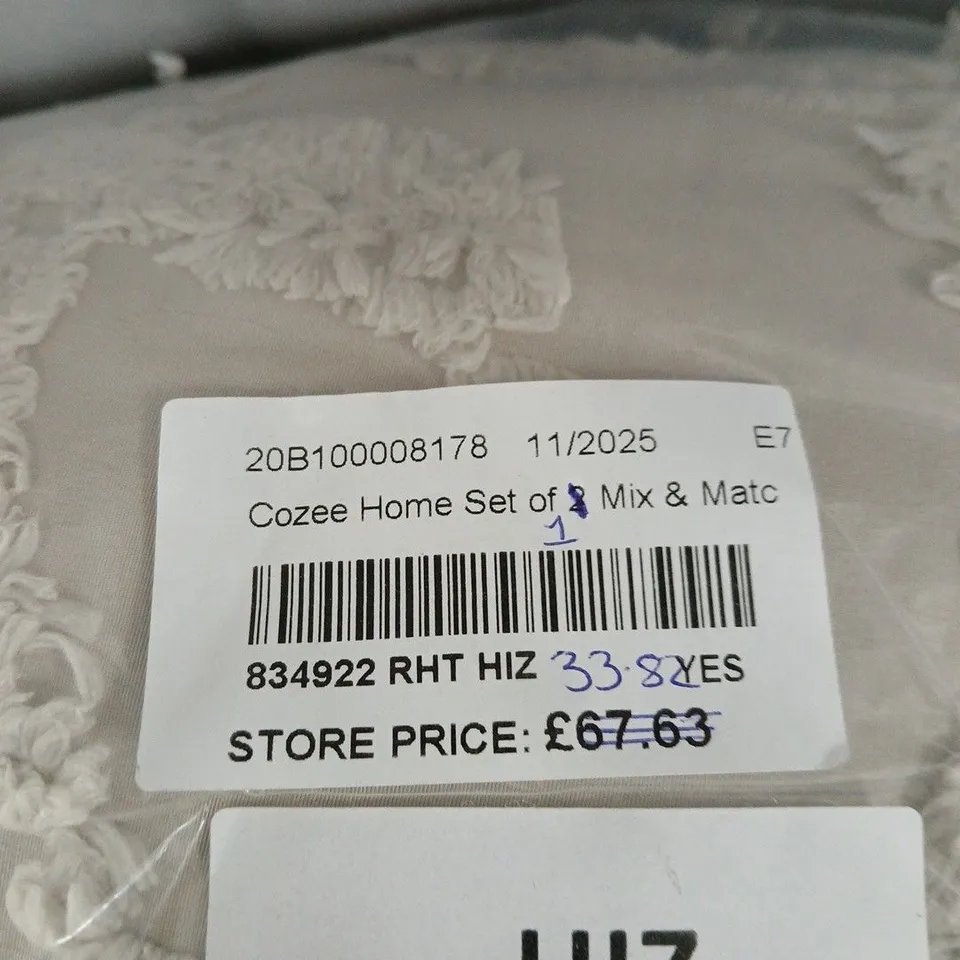 COZEE HOME TUFTED AND VELVETSOFT DUVET SET – SUPER KING, CREAM