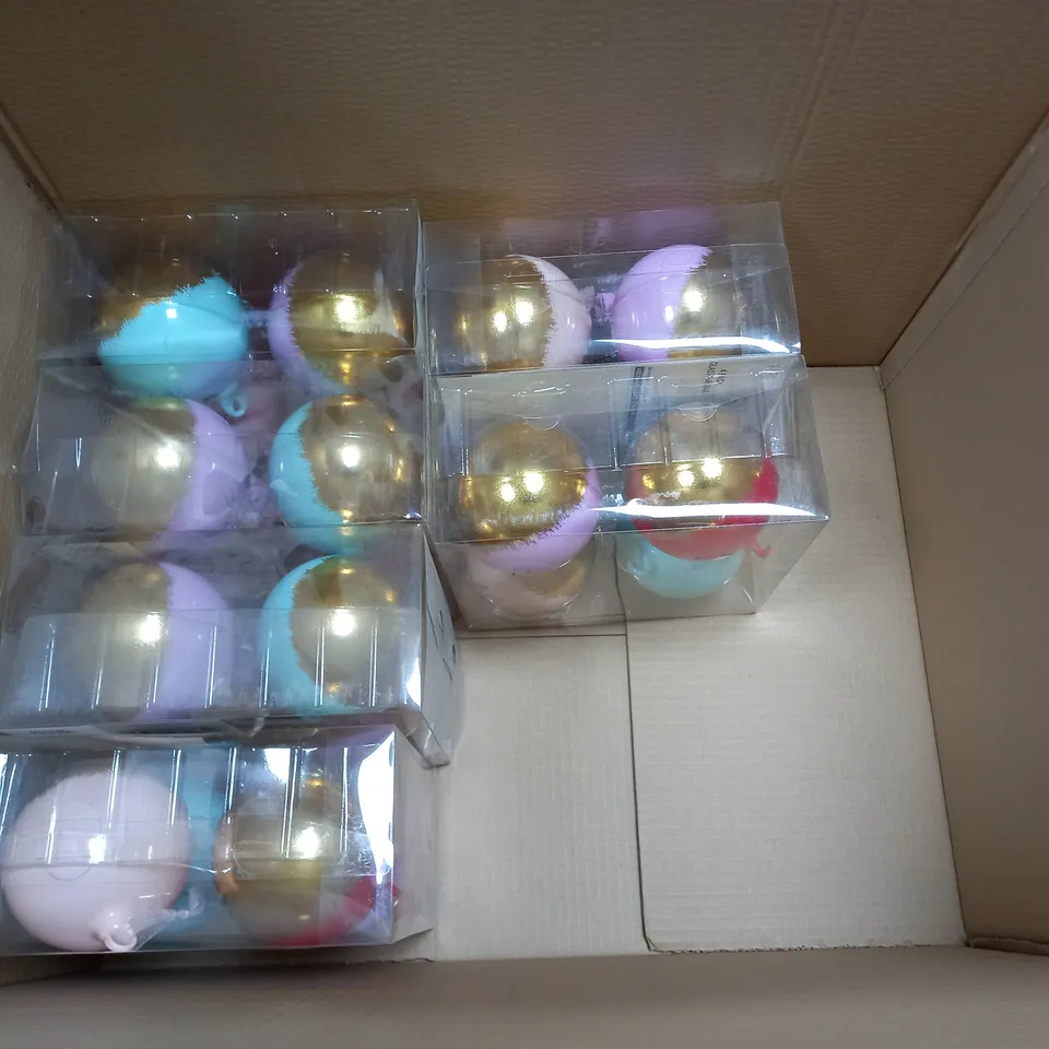 LOT OF 10 GLASS BAUBLE 4-PACKS