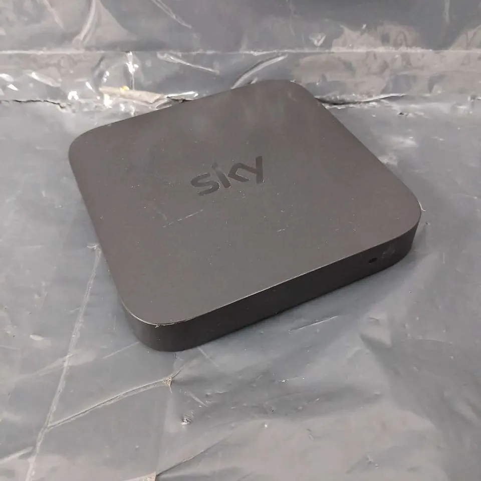 SKY GLASS MULTI ROOM STREAM PUCK - IP061-EF-ANT