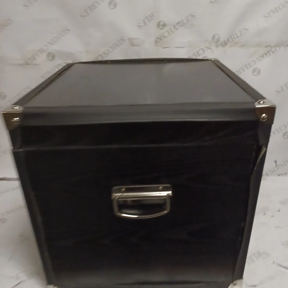 K BY KELLY HOPPEN SET OF 2 NESTING STORAGE BOXES - BLACK // COLLECTION ONLY