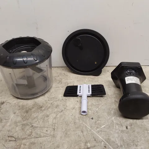 BOXED COOKS ESSENTIALS 5 BLADE PRESS CHOPPER WITH STORAGE LID - BLACK