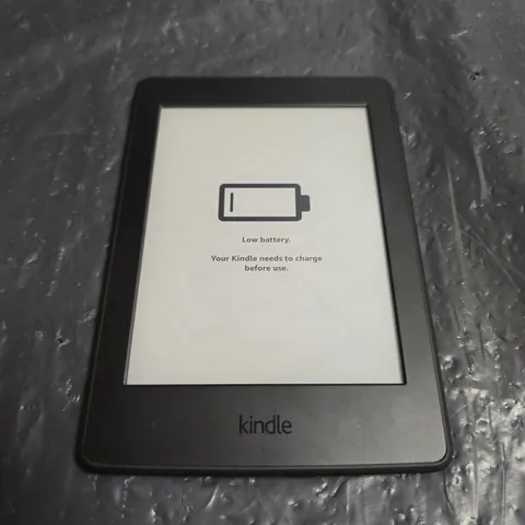 AMAZON KINDLE PAPERWHITE 6\" E-READER (7TH GEN) – BOXED