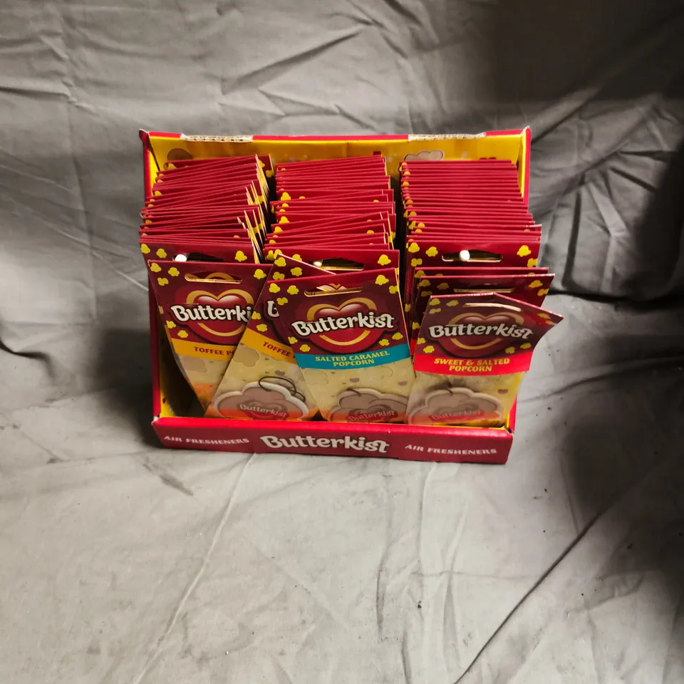 BOX OF APPROXIMATELY 90 BUTTERKIST AIR FRESHENERS 