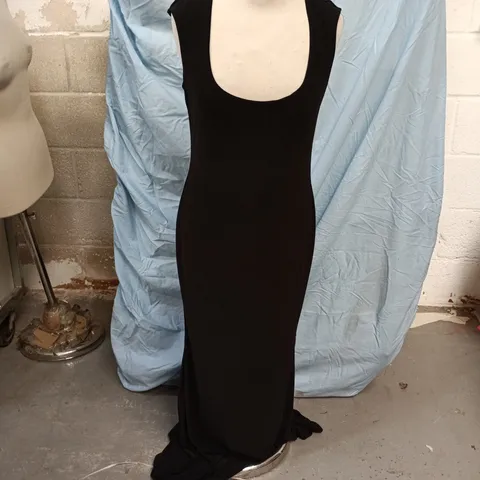 CLUB LONDON BLACK SQUARE-NECK MAXI DRESS WITH CAP SLEEVES, UK 14