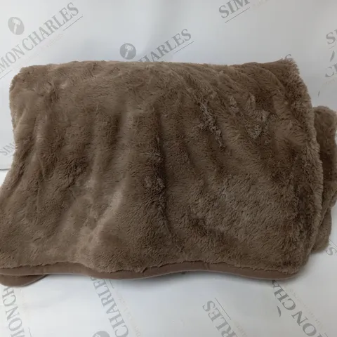 COZEE HOME VELVETSOFT HEATED THROW IN DARK TAUPE