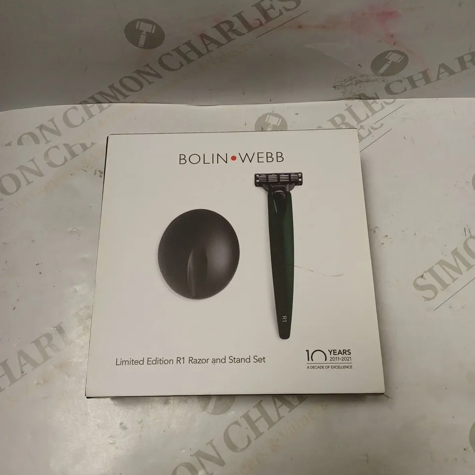 BOLIN WEBB LIMITED EDITION R1 RAZOR AND STAND