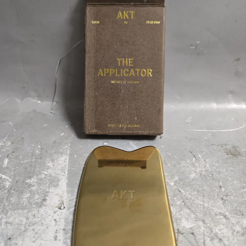 BOXED AKT, THE APPLICATOR. INSPIRED BY GUA SHA