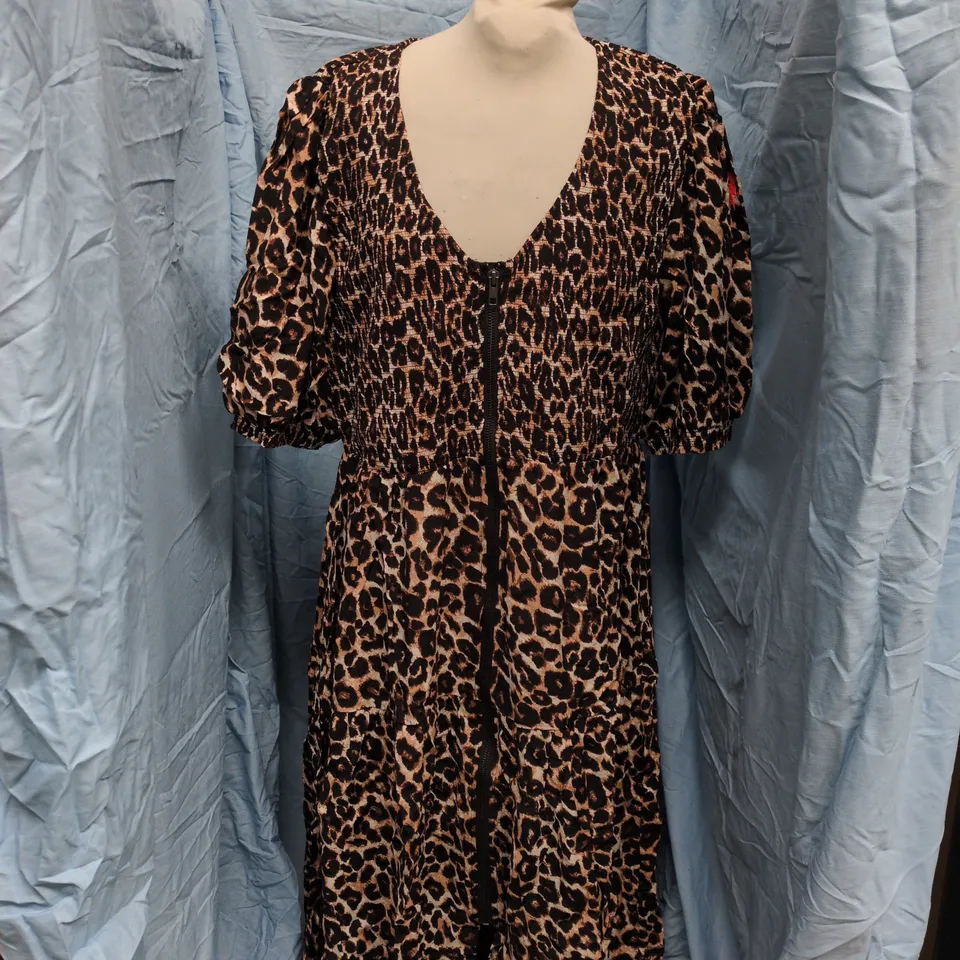 SCAMP & DUDE LEOPARD PRINT ZIP-FRONT MAXI DRESS, UK SIZE 16
