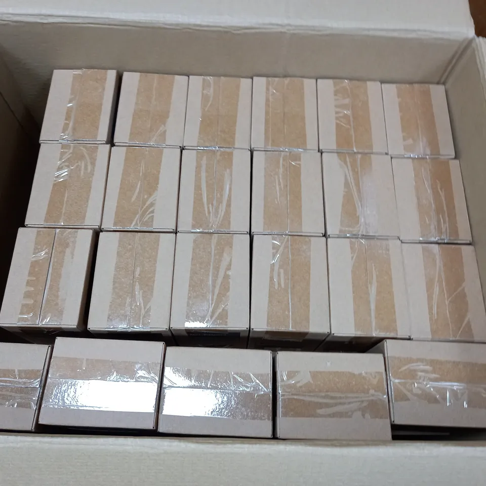LOT OF 70 BRAND NEW 4-PACK BOXES OF 1.8M SYNC AND CHARGE CABLES FOR IPHONE - TOTAL 280 PIECES