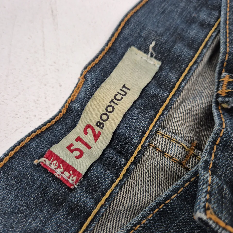 LEVI'S 512 BOOTCUT JEANS – UK 32W X 34L