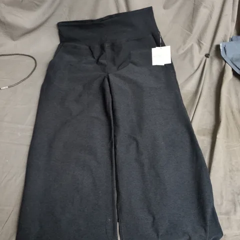 BEYOND YOGA WOMEN'S BLACK YOGA PANTS – SIZE L/G