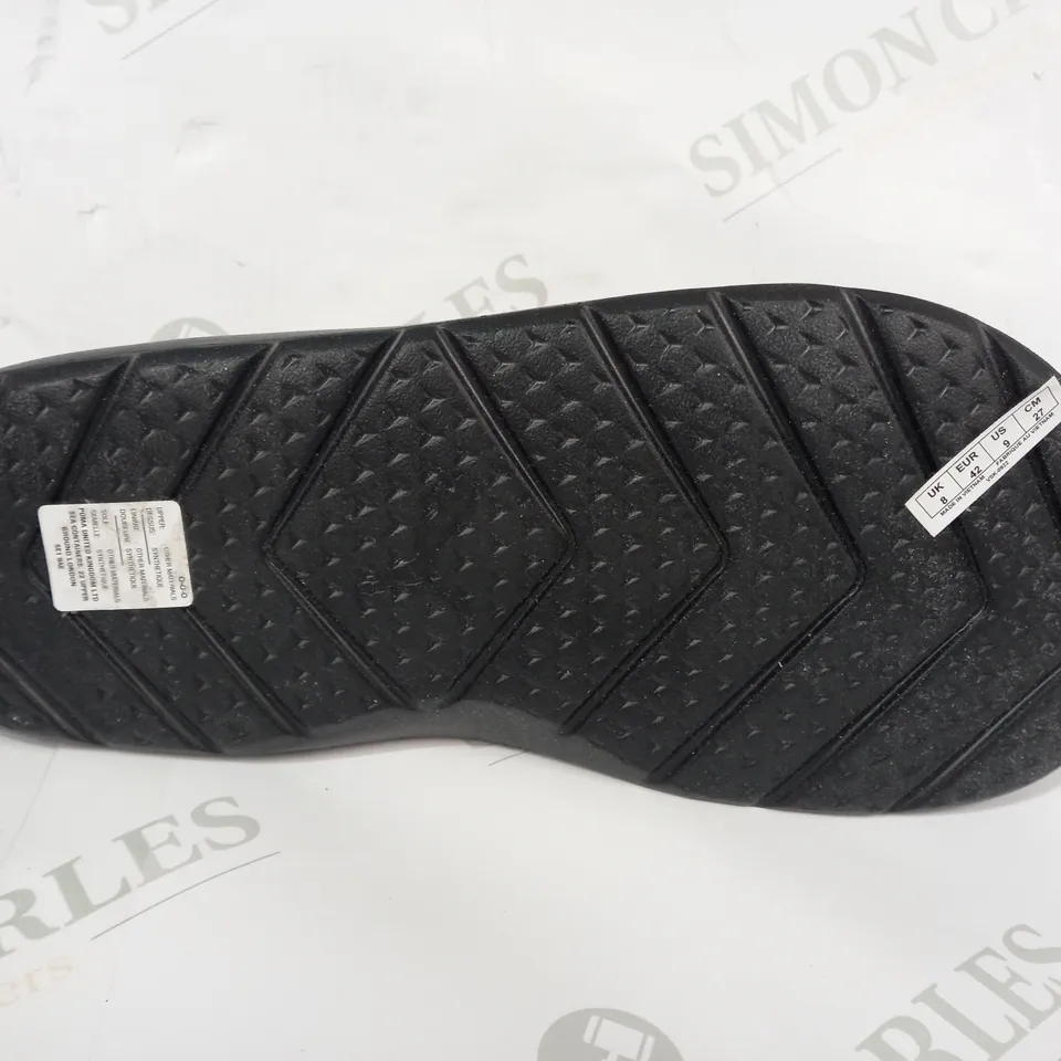 BOXED PAIR OF PUMA DIVECAT SLIDERS IN BLACK UK SIZE 8