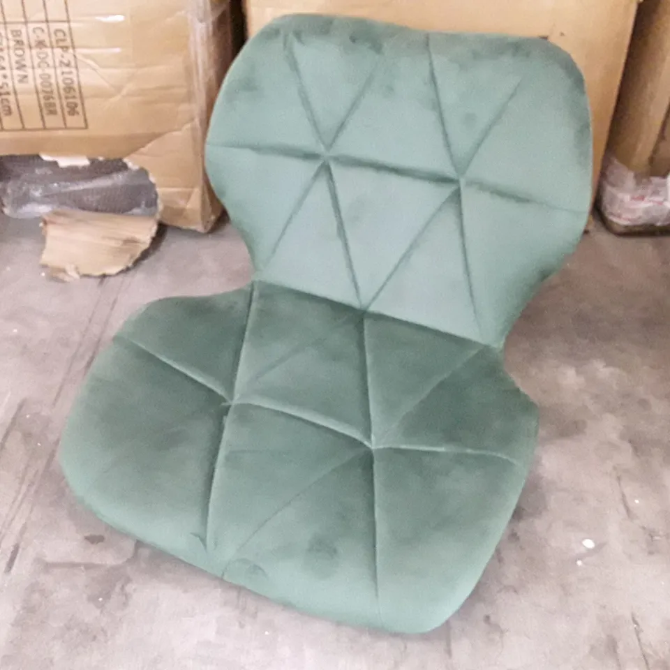 BOXED SET OF 2 DEXTER DIAMOND TUFTED SWIVEL BAR STOOL - GREEN VELVET 