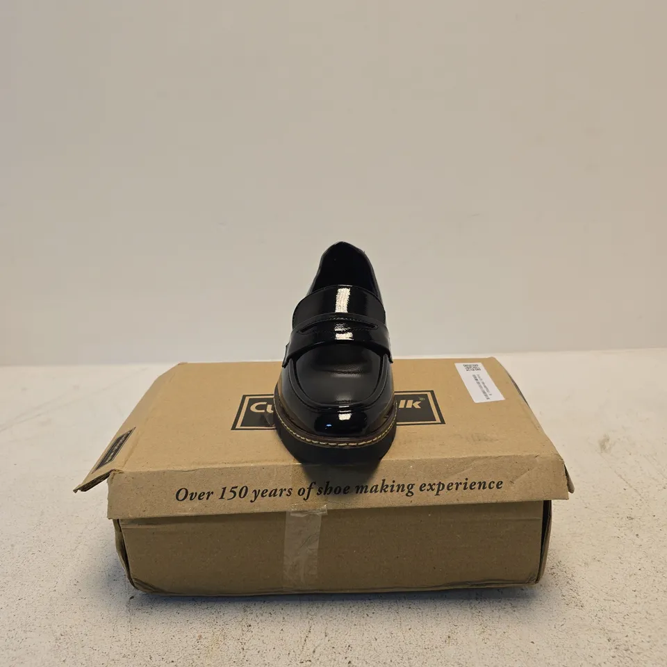 CUSHION WALK BLACK PATENT LOAFERS – UK 7 (STYLE 12102)