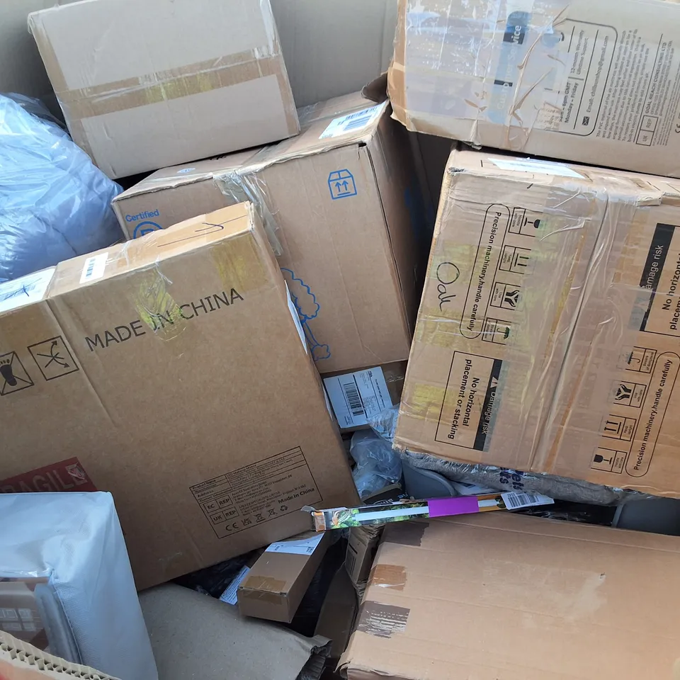 PALLET OF ASSORTED HOUSEHOLD ITEMS TO INCLUDE OVERBED TABLE,ELECTRIC COOK TOP AND SMART AIR PURIFIER 