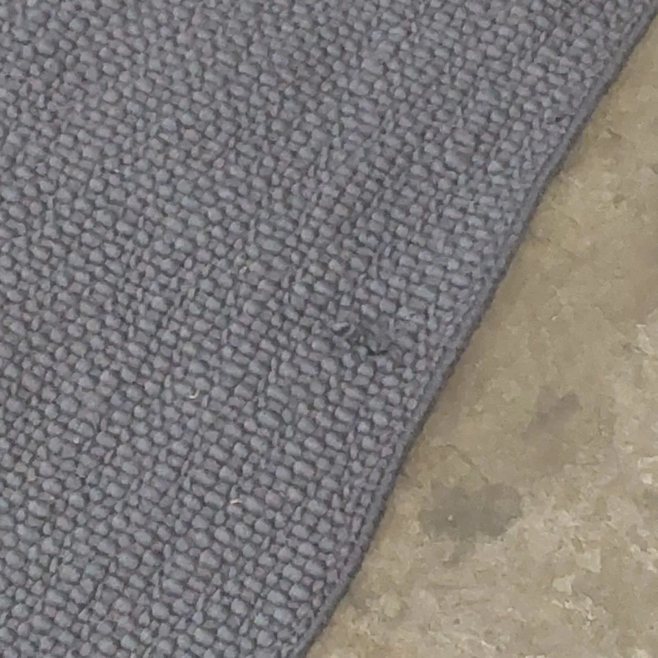 QUALITY DESIGNER RUG - APPROXIMATELY 170 x 120cm