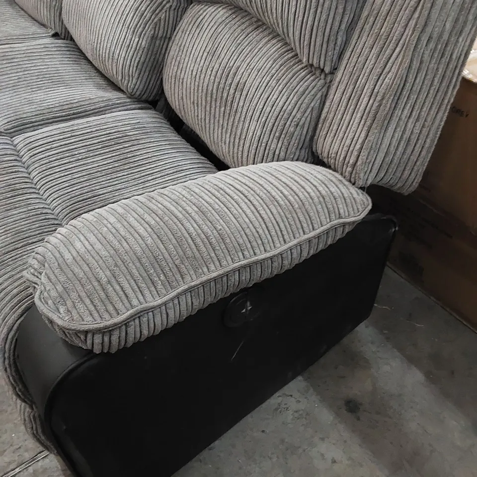 DESIGNER 3-SEATER RECLINING FABRIC/LEATHER SOFA