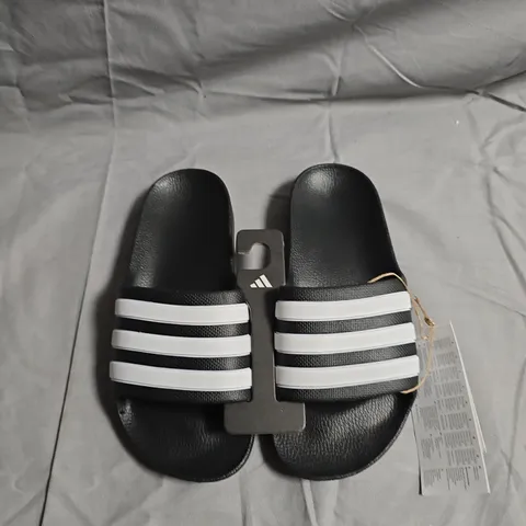 PAIR OF ADIDAS SLIDERS - UK SIZE 2