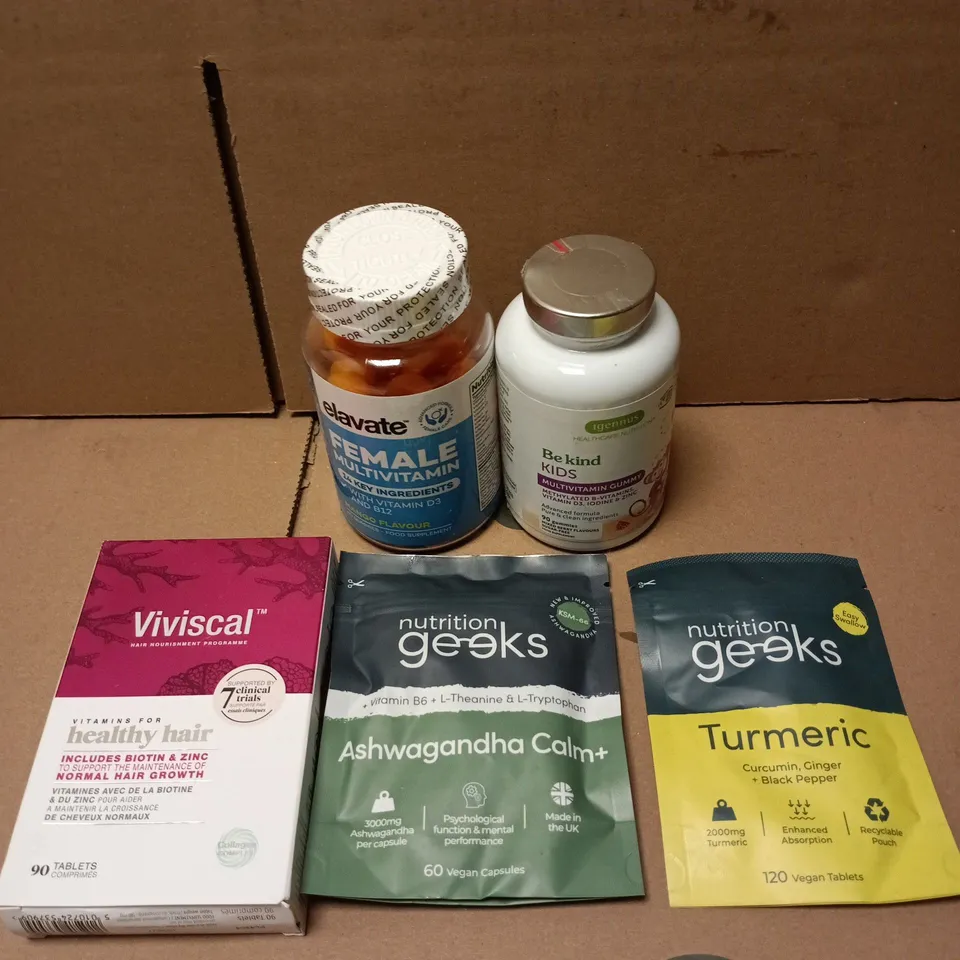APPROXIMATELY 15 ASSORTED VITAMIN/HEALTH AID PRODUCTS TO INCLUDE TURMERIC, VIVISCAL, MULTI VITAMINS ETC 