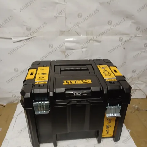 DEWALT BLACK TOOL BOX
