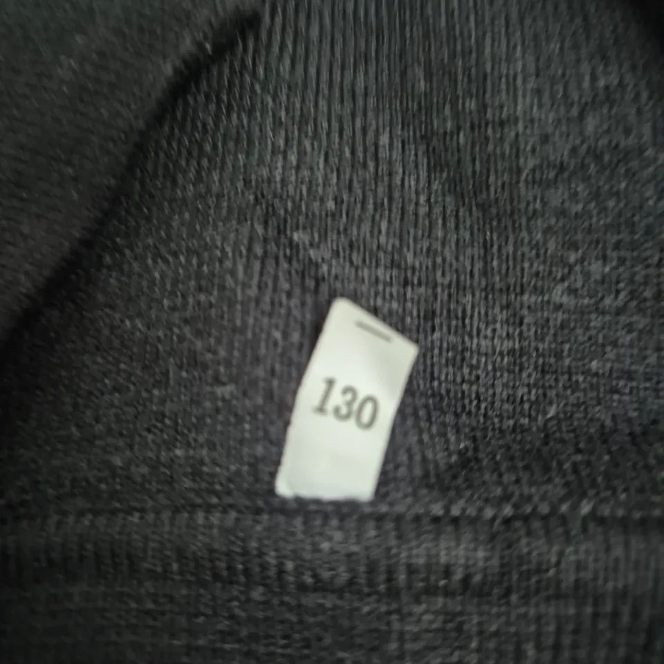 IMPROVES BLACK TEXTURED JUMPER WITH LOGO PATCH – UK 9-10 (130 CM)
