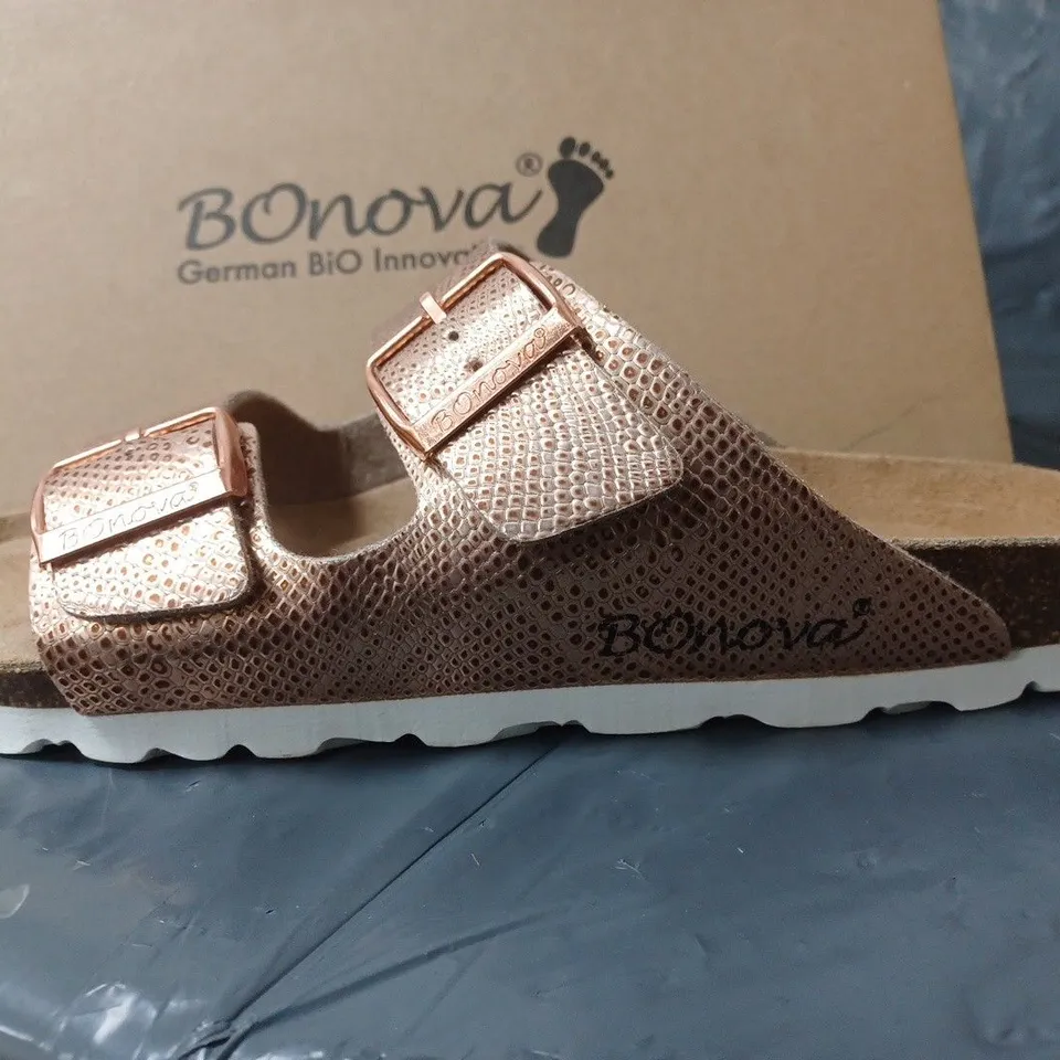 BOXED PAIR OF BONOVA SANDALS PINK PRINT DESIGN SIZE 6 UK