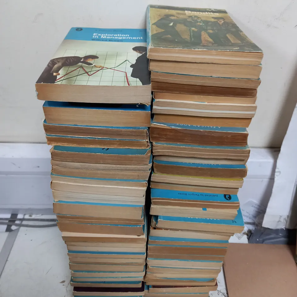 LOT OF APPROXIMATELY 80 ASSORTED VINTAGE BOOKS BY THE PELICAN BOOKS PUBLISHER