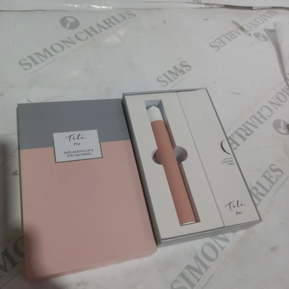 GALE HAYMAN TILI LIP & EYE WAND 