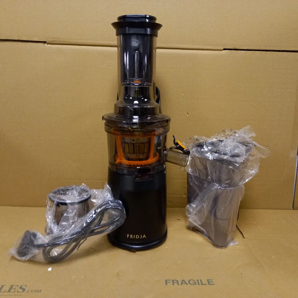FRIDJA MASTICATING JUICER