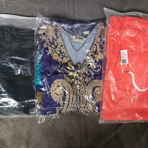 APPROXIMATELY 20 ASSORTED CLOTHING AND FASHION PRODUCTS IN VARIOUS STYLES AND SIZES - COLLECTION ONLY