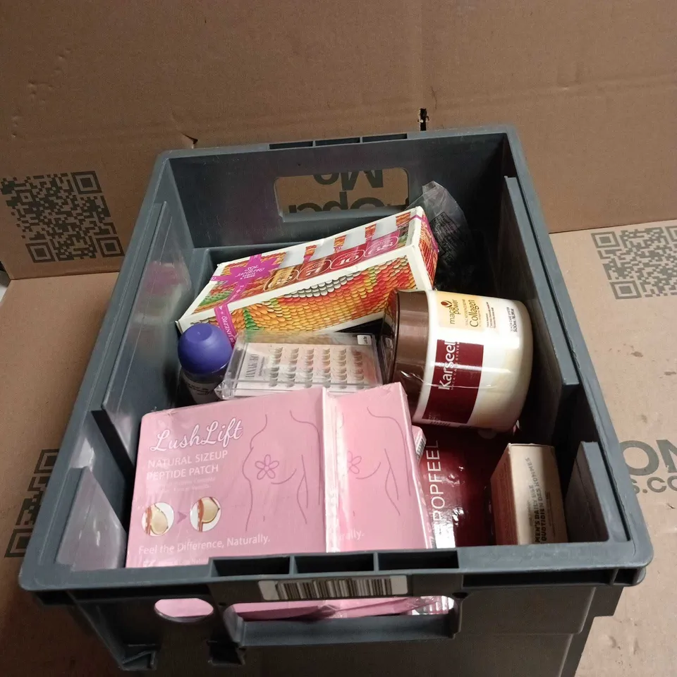 TOTE OF APPROXIMATELY 20 ASSORTED COSMETIC ITEMS TO INCLUDE SOL DE JANEIRO SET, MACA POWER COLLAGEN FOR DRY HAIR, DR SQUATCH SOAP, PRESS ON EYELASHES ETC