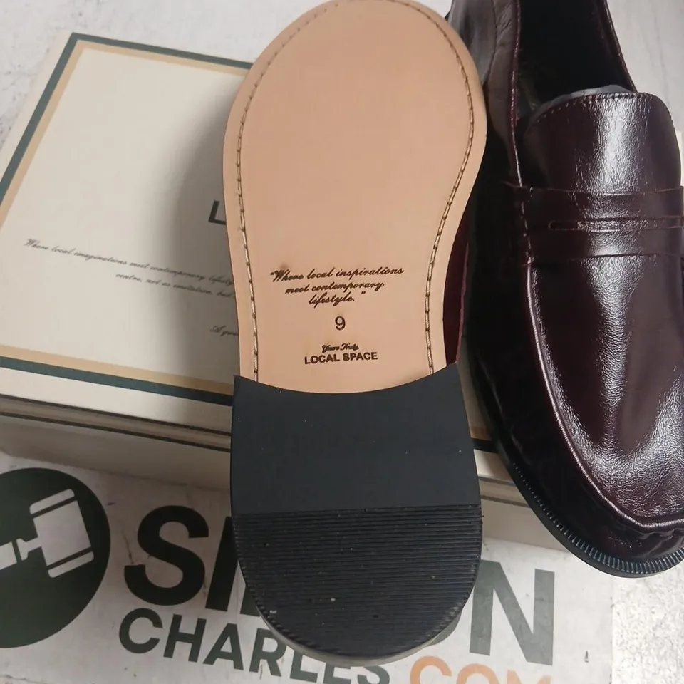 LOCAL SPACE MEN'S OX-BLOOD RED LEATHER LOAFERS – UK 9 (EU 43)