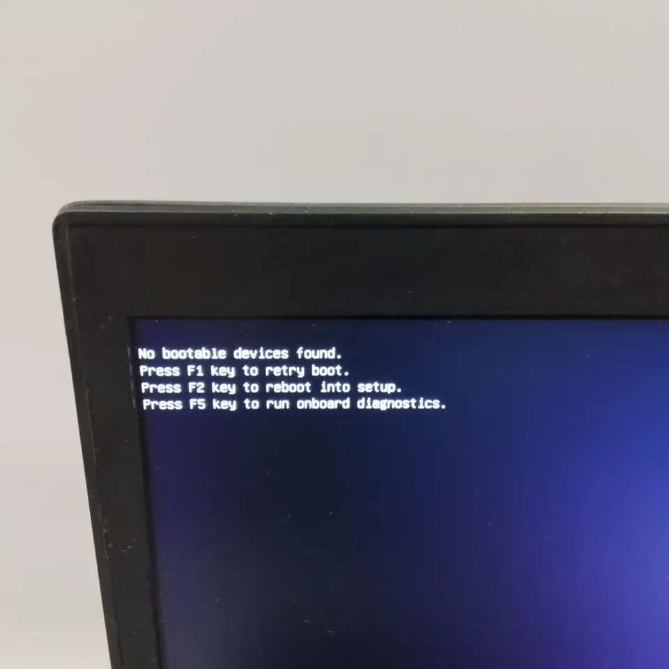 UNBOXED DELL LATITUDE 7490 INTEL CORE I5 8TH GEN LAPTOP