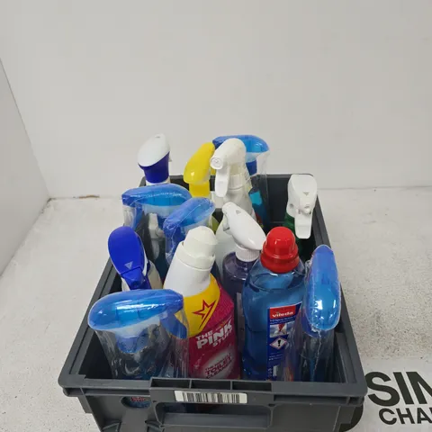 TOTE OF APPROXIMATELY 12 ASSORTED LIQUIDS TO INCLUDE: INSECTICIDE DUST
