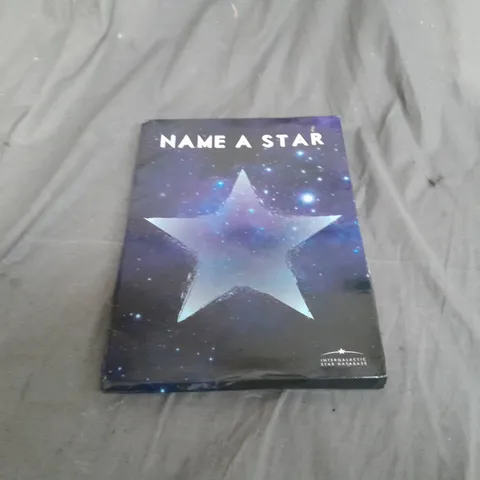 DELUXE NAME A STAR 