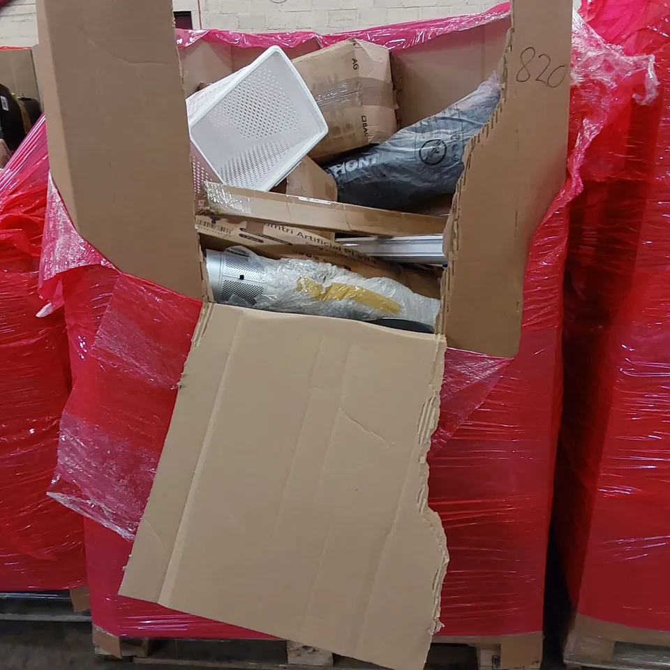 PALLET OF ASSORTED HOUSEHOLD ITEMS AND CONSUMER PRODUCTS. INCLUDING BABY PLAYPEN, TOILET SEAT, DRYWALL SANDER, BOXED FURNITURE ETC 
