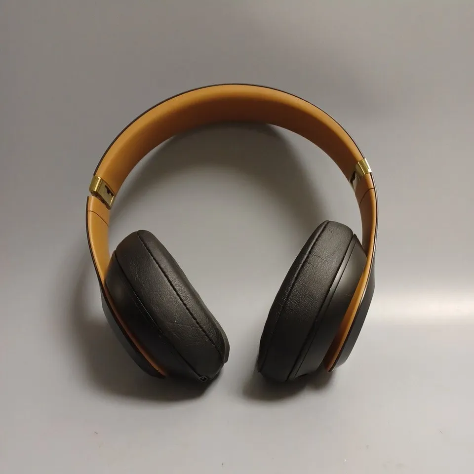 BEATS STUDIO 3 WIRELESS HEADPHONES 