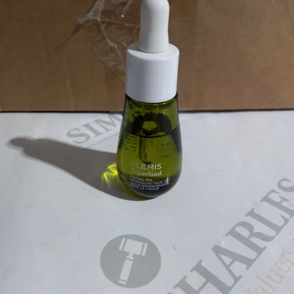 ELEMIS Superfood Facial Oil, Nourishing Face Oil Formulated with 9 Antioxidant-Rich Superfoods, Award-Winning Facial Oil to Enhance Radiance and Complexion, Lightweight Oil to Plump and Smooth, 15ml