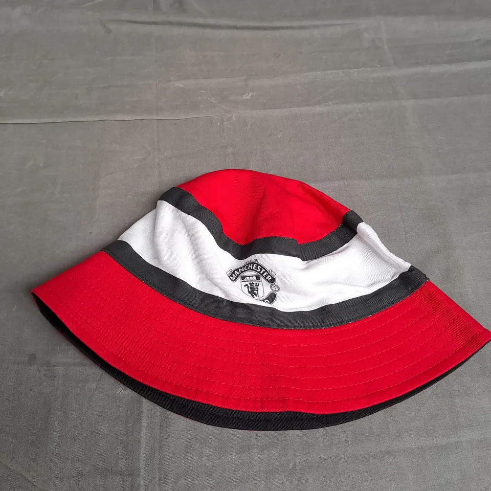 MANCHESTER UNITED BUCKET HAT 
