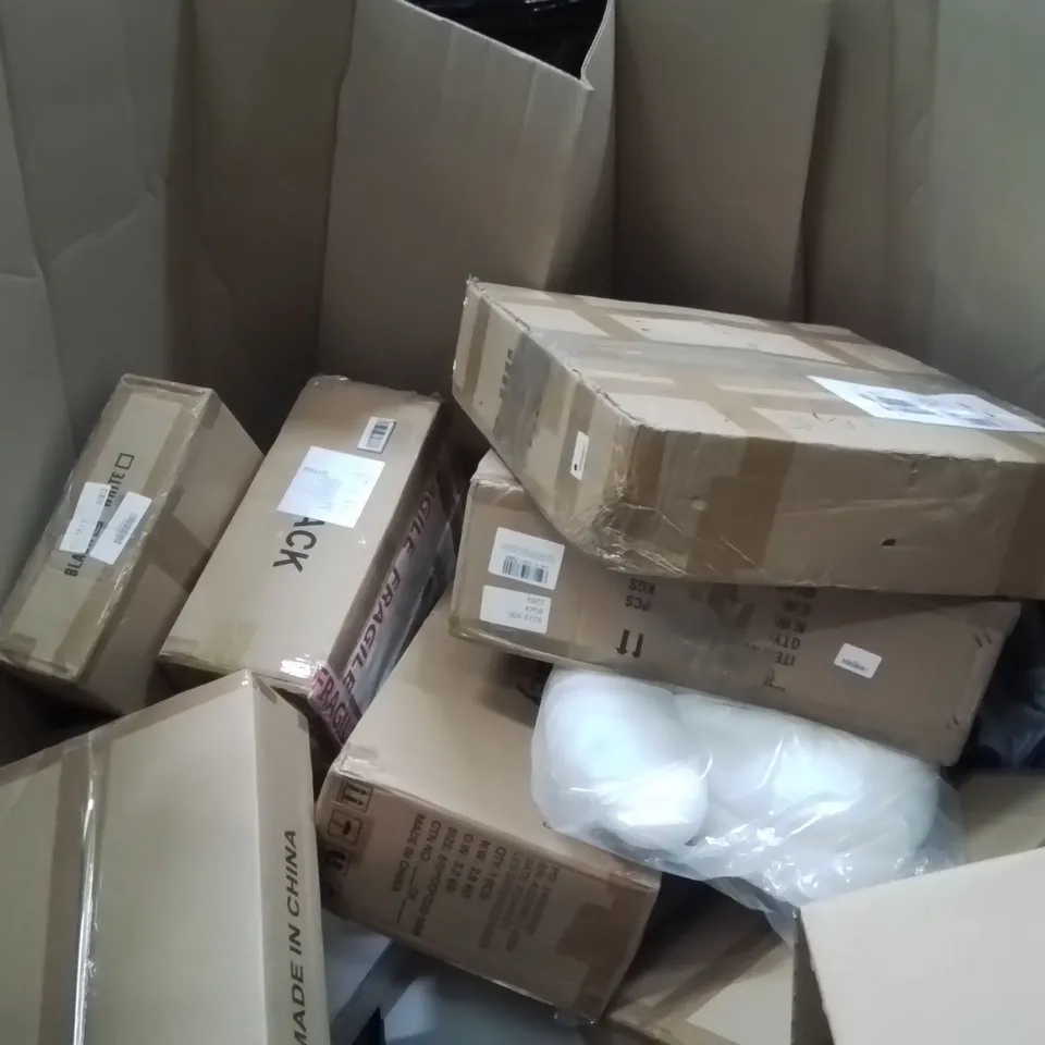 PALLET OF ASSORTED ITEMS INCLUDING: BESREY KIDS SCOOTER, UTILITY CART, TAP SET, MIRROR, ELECTRIC POTATO PEELER ECT