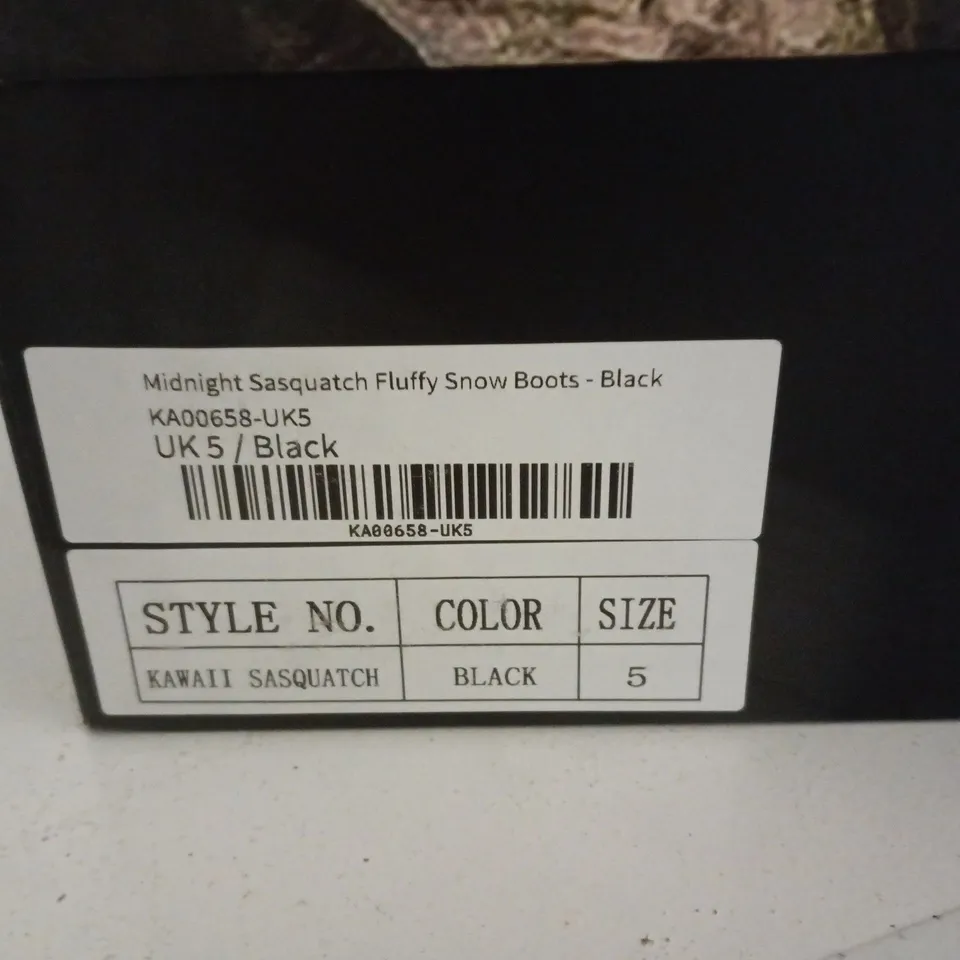 BOXED PAIR OF KOI KAWAII SASQUATCH MIDNIGHT FLUFFY SNOW BOOTS - BLACK UK 5