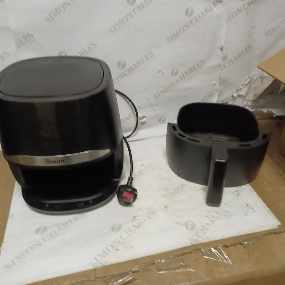 SWAN DIGITAL AIR FRYER  RRP £59