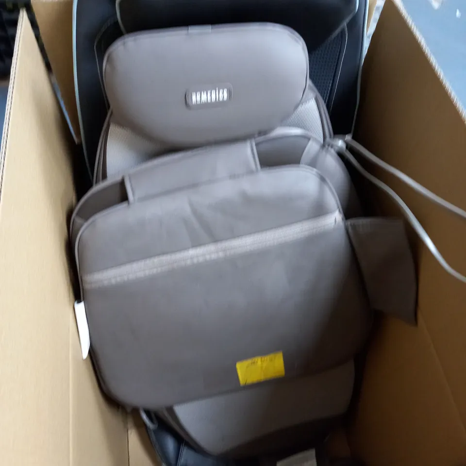 LOT OF 11 ASSORTED UNBOXED HEALTH AND WELLBEING APPLIANCES TO INCLUDE MASSAGE CHAIR PADS CUSHIONS AND BELTS