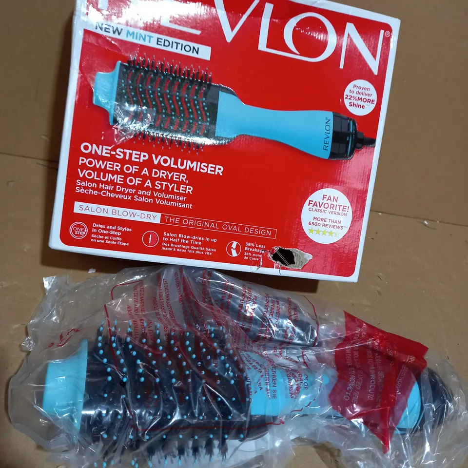 REVLON SALON HAIR DRYER AND VOLUMISER  RRP £59.99