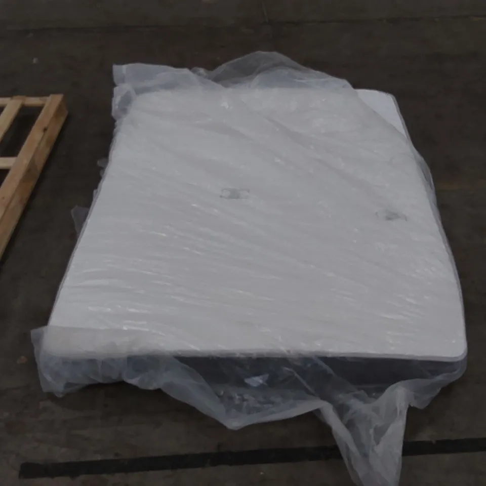 BAGGED POCKET SPRUNG 1000 7 LAYER MEMORY FOAM 5' MATTRESS 
