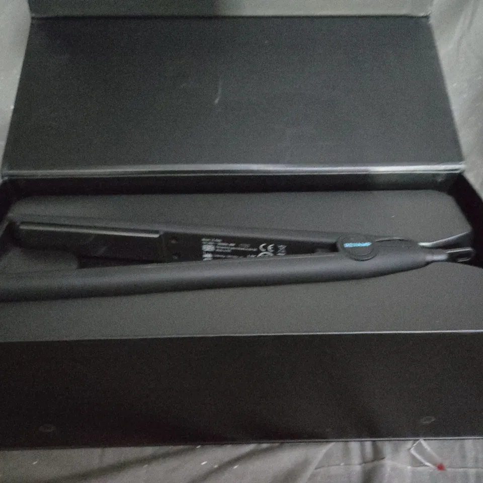 PROGLOSS TOUCH FIGITAL CERAMIC HAIR STRAIGHTENER RRP £100