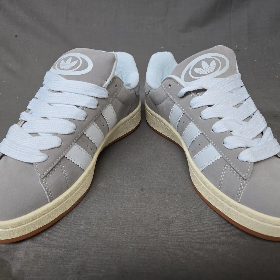 BOXED PAIR OF ADIDAS CAMPUS 00S SHOES IN GREY/WHITE UK SIZE 6