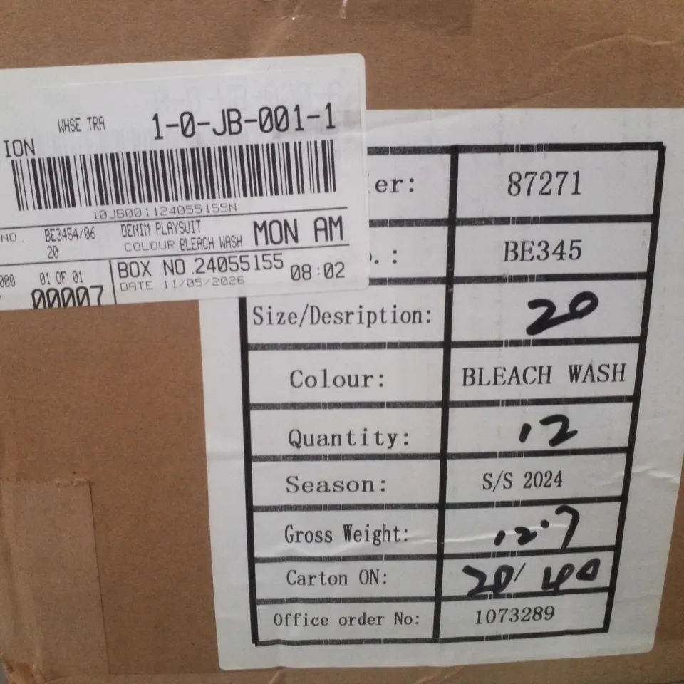 BOX CONTAINING APPROXIMATELY 7 BRAND NEW SIMPLY BE BLEACH WASH DENIM PLAYSUITS - SIZE 20