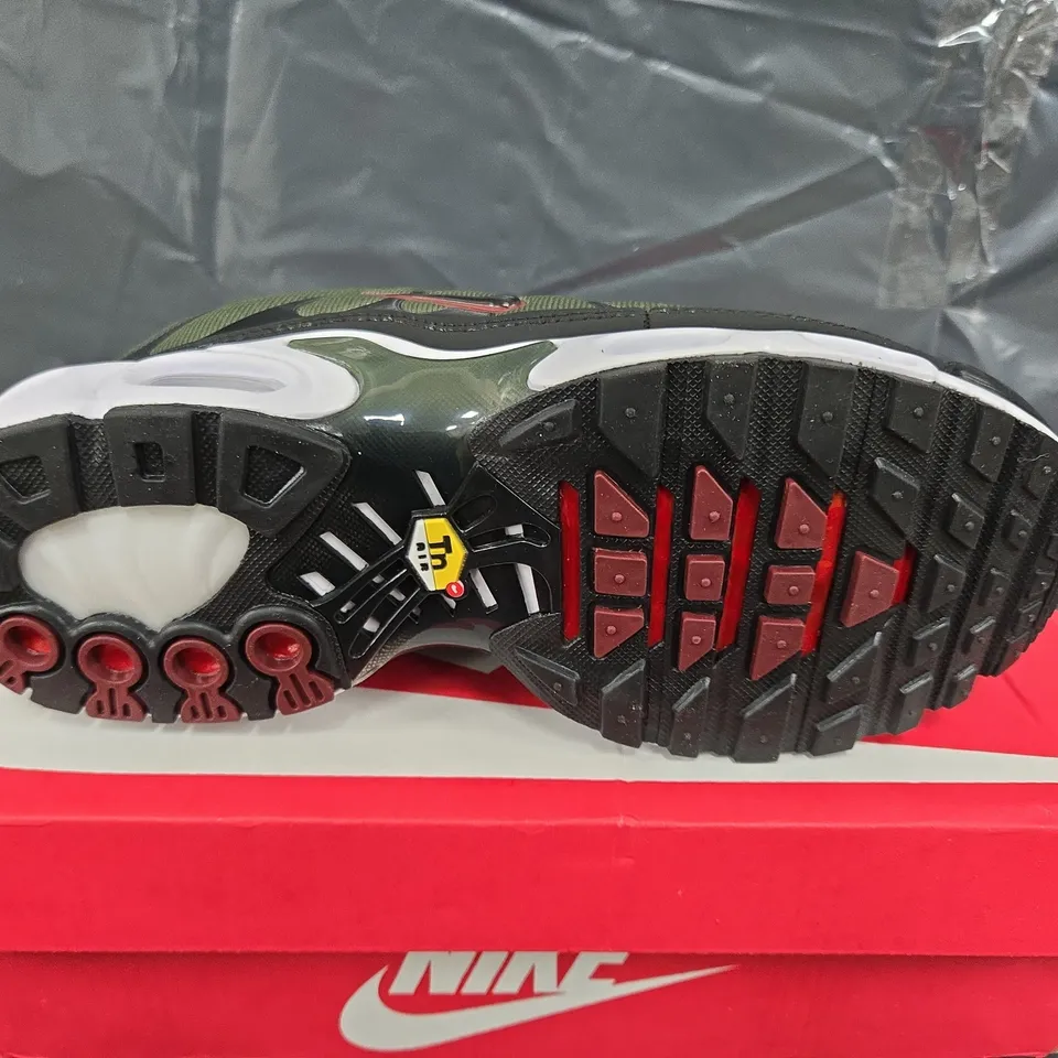 BOXED PAIR OF NIKE AIR MAX PLUS TRAINERS IN KHAKI GREEN - UK 7