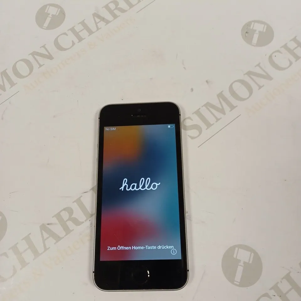 APPLE IPHONE SE SMARTPHONE 
